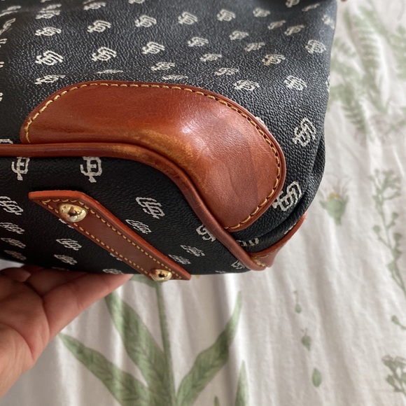 Dooney & Bourke Giants edition purse - Picture 6 of 16